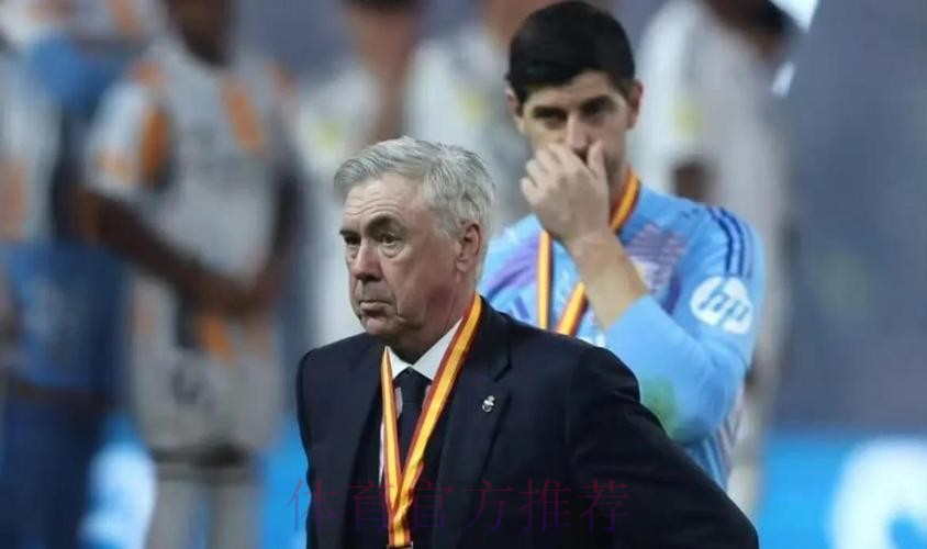 记者:皇马委屈得像总被针对一样 他们有利判罚更多 记者:皇马委屈得像总被针对一样 他们有利判罚更多